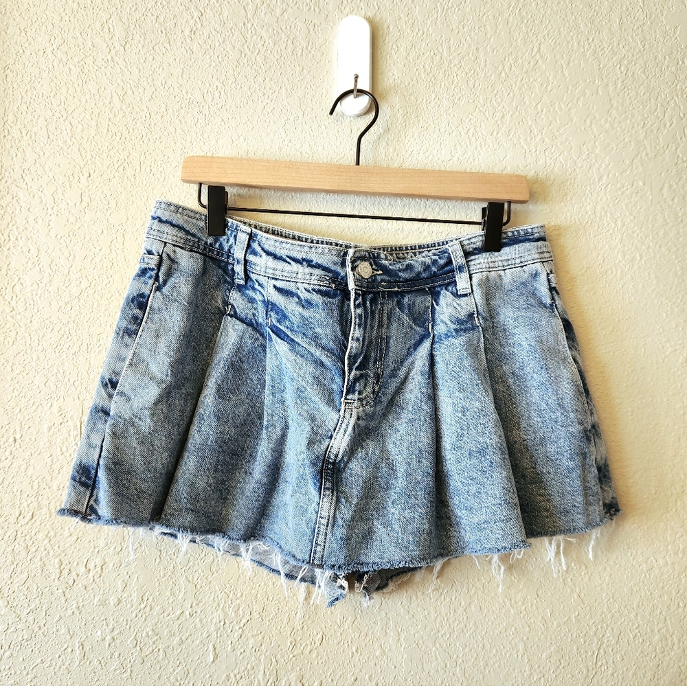Urban Outfitters Denim Acid Wash Pleated Skort